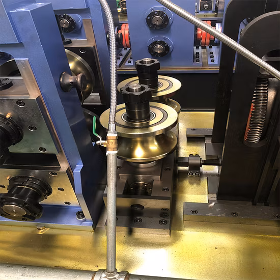 Machine automatique de broyeur de tubes en acier galvanisé par GI à couture droite